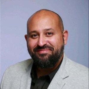 Naumy Khawaja headshot